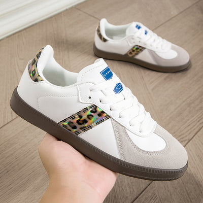 Tenis Casuales Blancos con Estampado Leopardo y Cordones para Mujer