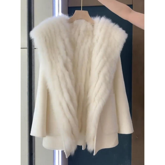 Abrigo de Lana con Detalles de Piel para Mujer - Image 10