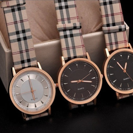 Reloj Retro de Guitarra a la Moda
