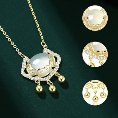 Collar de Plata S925 con Celadonia Blanca - Nubes Auspiciosas y Cierre de Paz - Image 6