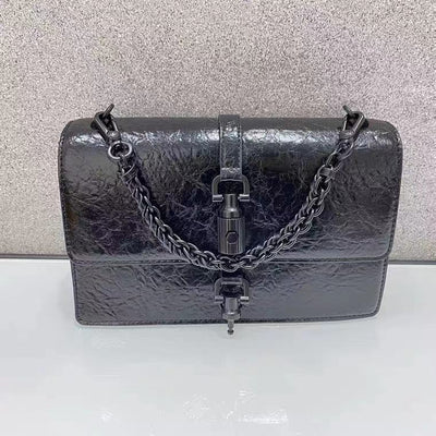 Bolso Bandolera Pequeño con Cadena y Diseño Plisado - Image 6