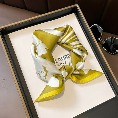 Pañuelo de Seda Beige Cuadrado para Mujer - Versátil y Fácil de Combinar - Image 12