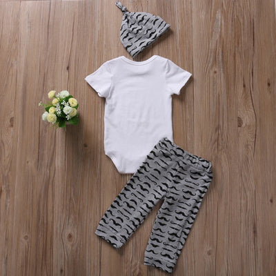 Traje Infantil Elegante con Corbatín, Bigote y Accesorios de Tres Piezas - Image 9
