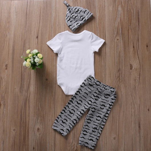 Traje Infantil Elegante con Corbatín, Bigote y Accesorios de Tres Piezas - Image 9
