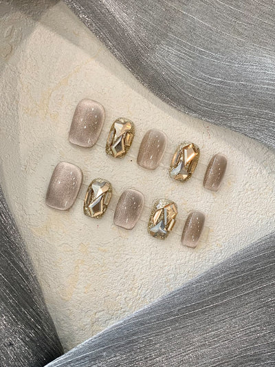 Uñas Postizas con Cristales Brillantes Estilo Felino - Diseño Lujoso y Elegante - Image 6