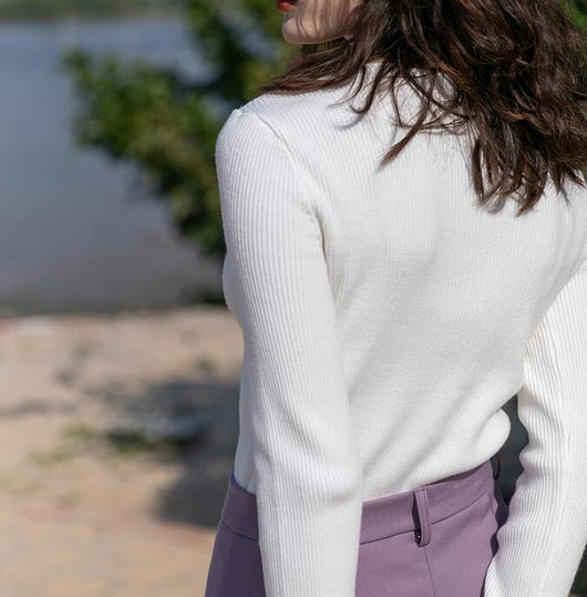 Suéter Ajustado Cuello V para Mujer - Tejido Elegante - Image 10