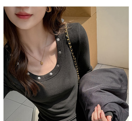 Remera Manga Larga Cuello Redondo con Tachas para Mujer - Image 10