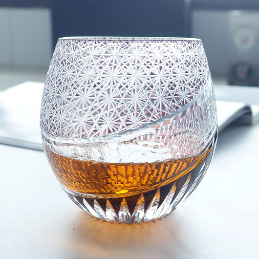 Vaso de Whiskey Edo Kiriko Pino y Grúa - Artesanía Japonesa - Image 15