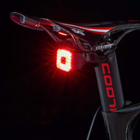 Luz Trasera Inteligente para Bicicleta con Frenado Automático y Carga USB - Image 5