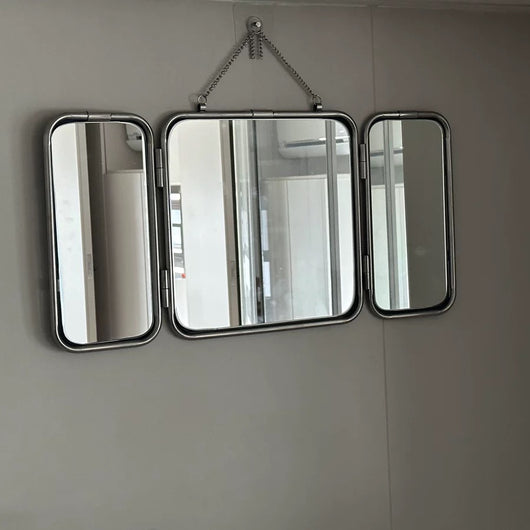 Espejo Tríptico de Pared Moderno en Acero Inoxidable para Baño y Tocador - Image 4