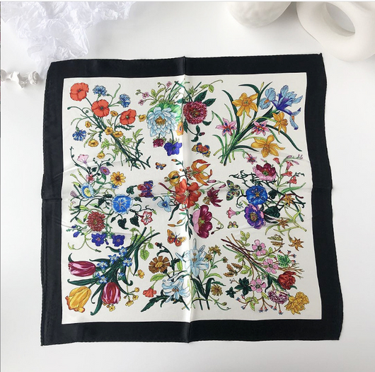 Pañuelo de Seda Floral para Mujer - Diseño Elegante y Versátil - Image 6