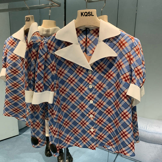 Camisa Suelta de Manga Corta con Cuello Solapa y Contraste de Cuadros Diamante - Image 12