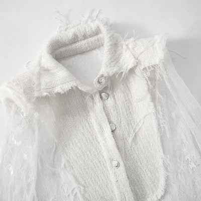 Blusa Transparente con Encaje Blanco y Costuras Decorativas - Image 22