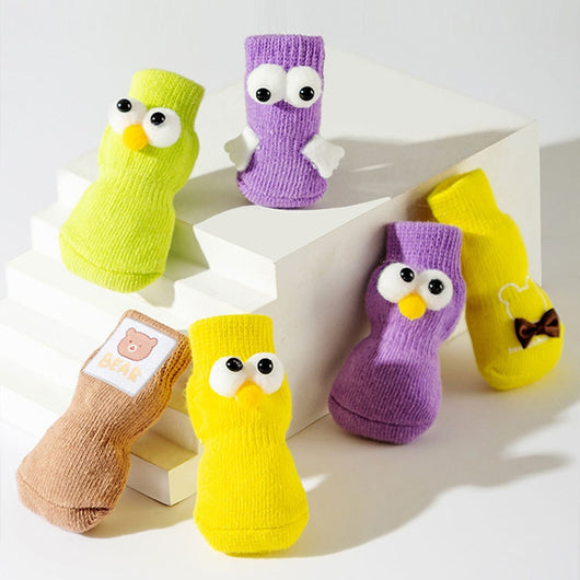 Calcetines Antideslizantes para Mascotas con Ojos Grandes y Diseño Adorable - Image 19