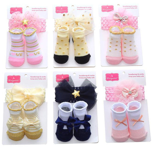 Calcetines Infantiles con Pompones 3D y Lunares para Niños