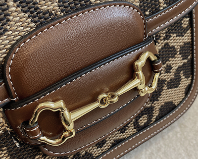 Bolsa Mensajera Western Texturizada - Estilo Vaquero Auténtico - Image 22