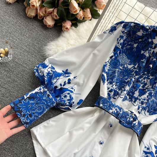 Conjunto Vintage: Blusa Porcelana Azul y Blanca + Short Ancho Versátil - Image 5