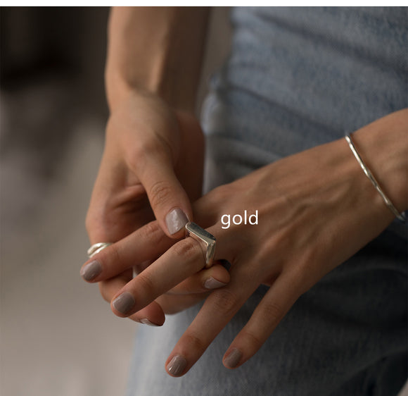Anillo de Perla Geométrico Minimalista para Mujer