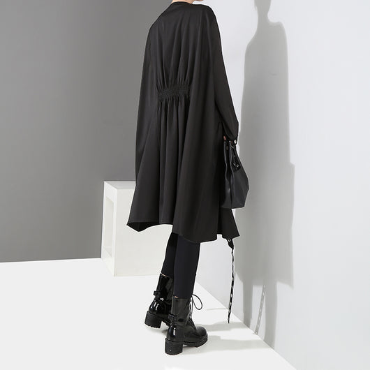 Abrigo Trench Coat Negro Entallado de Manga Larga para Mujer - Image 2