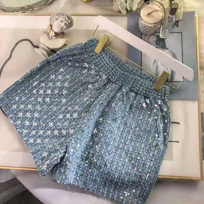 Conjunto Elegante Blusa Escote V y Shorts Sueltos Efecto Reductor para Mujer - Image 8