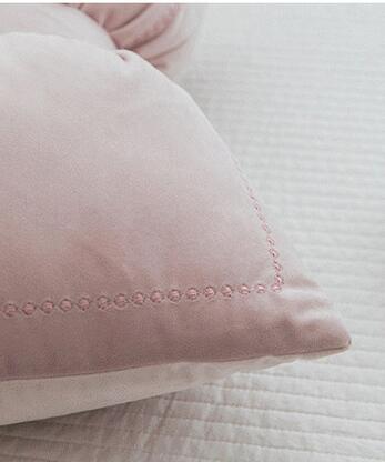 Almohada Decorativa Lazada Nórdica en Terciopelo Cristal - Image 15