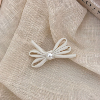 Clips de Cabello con Moño de Perla - Par de Horquillas Pato Laterales - Image 10