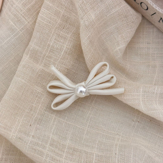 Clips de Cabello con Moño de Perla - Par de Horquillas Pato Laterales - Image 10