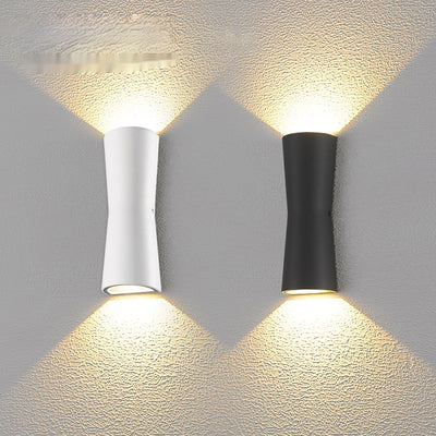 Luces LED para Jardín, Patio y Balcón - Iluminación Exterior Moderna