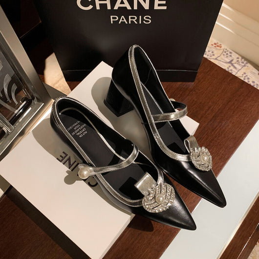 Zapatos de Tacón Alto en Cuero con Hebilla y Punta Afilada - Pumps de Lujo con Strass