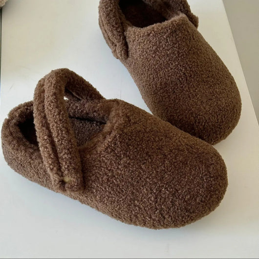 Pantuflas Cerradas para Mujer con Forro Polar - Cómodas y Versátiles - Image 3