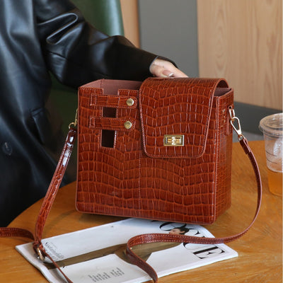 Bolso Crossbody con Diseño de Patrón de Piedra - Image 3
