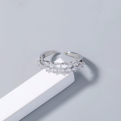 Anillo de Latón con Zirconia en Forma de Gota de Agua - Image 8