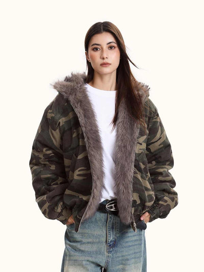 Chaqueta Acolchada con Capucha y Estampado Camuflaje - Image 5