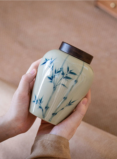 Frasco de Té Grande de Bambú Pintado a Mano con Detalles en Gris y Madera - Image 11
