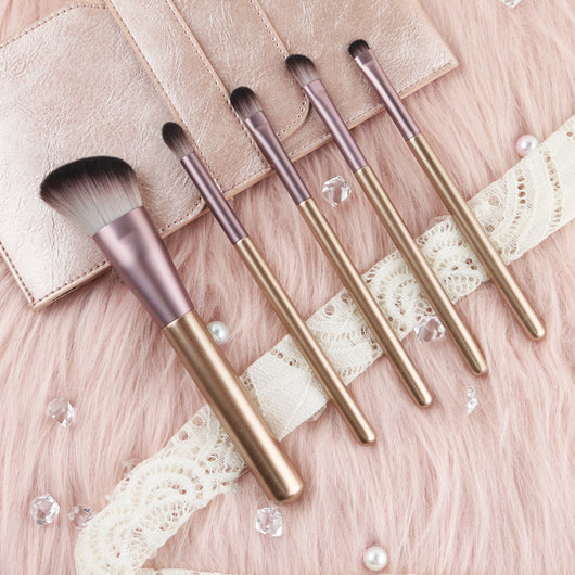 Set de Brochas de Maquillaje Corazón Rosa - Brochas para Sombras - Image 2