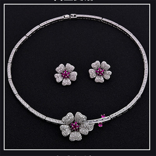 Conjunto de Collar y Aretes Camelia con Circonita - Image 2