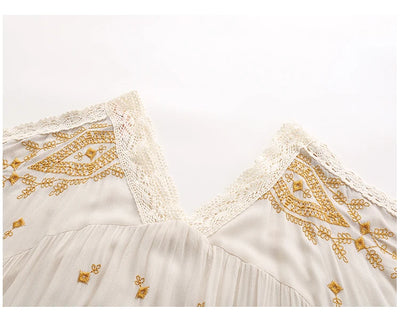 Falda Elegante con Escote V y Bordado Integral - Image 14