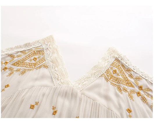 Falda Elegante con Escote V y Bordado Integral - Image 14