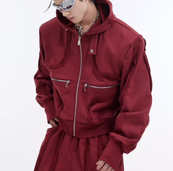 Chaqueta Deportiva Acolchada 3D Rojo con Hombros Deconstruidos
