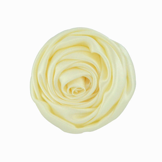Broche Floral de Rosas 3D en Satén para Novia y Eventos Especiales - Image 7