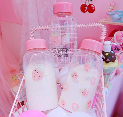 Vaso Térmico Fresa 3D con Diseño Relieve - Strawberry Milk Girl - Image 8