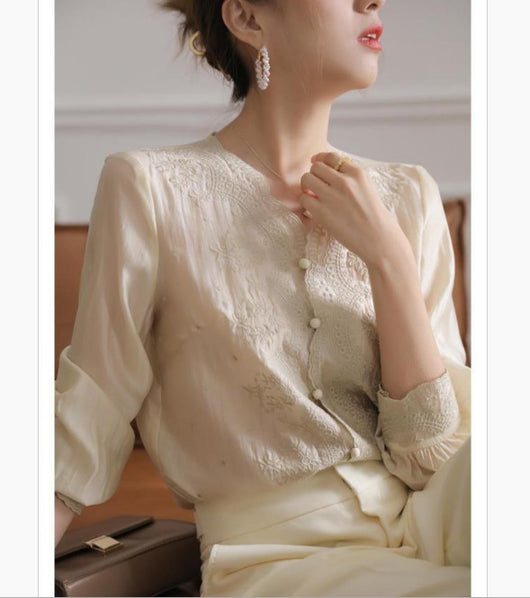 Camisa de Trabajo Bordada para Mujer de Alto Rendimiento - Image 4