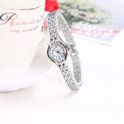 Reloj Versátil para Mujer - Elegancia que Combina con Todo - Image 2