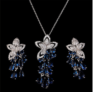 Aretes de Circón Flor Pequeña con Borla de Gota - Hipoalergénicos Estilo Coreano - Image 10