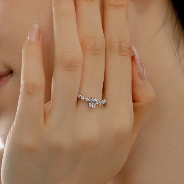 Anillo de Diamante Redondo para Mujer