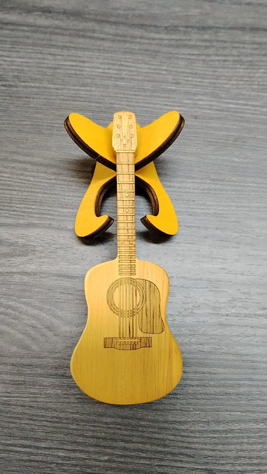 Adorno de Guitarra Personalizado en Madera con Soporte y Caja Portapúas - Image 7
