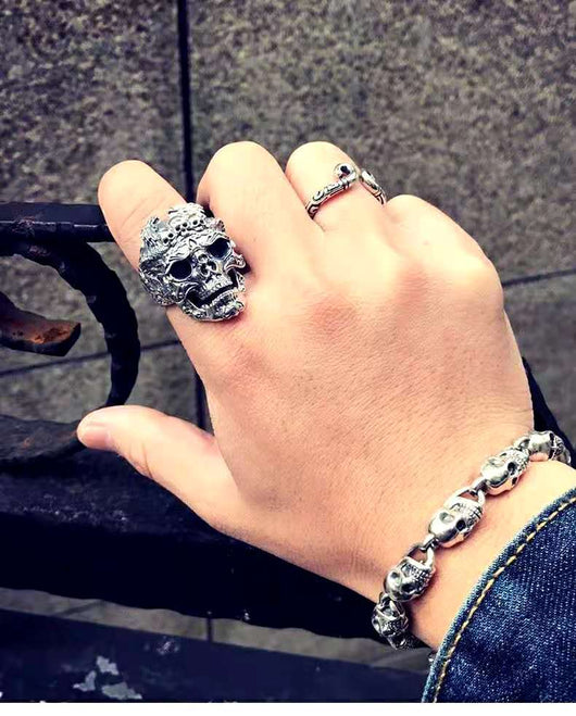 Anillo de Plata Esterlina Estilo Motociclista Dominante para Hombre