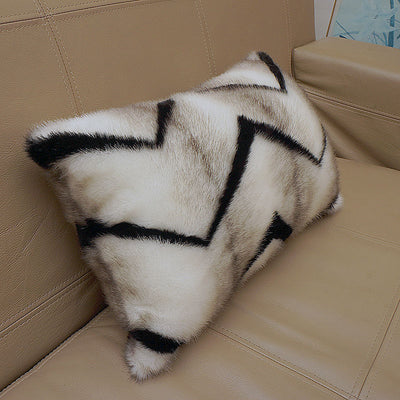 Cojín de Felpa Corta con Patrón Animal Print Zebra y Tigre - Image 5