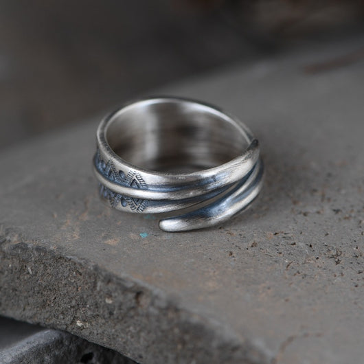Anillo de Plata S925 Vintage Artesanal con Acabado Desgastado para Mujer