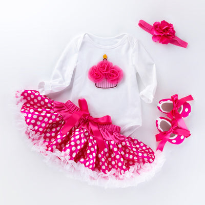 Conjunto Profesional de Falda y Blusa a Lunares - Image 26